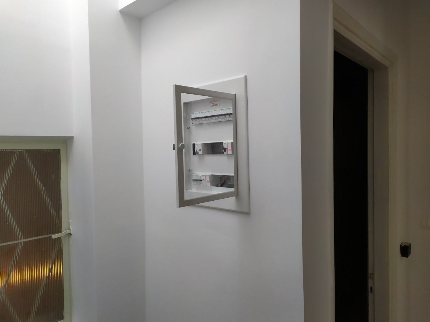 ELECTRICAL INSTALLATIONS Simos Vasilis billysimos1322@gmail.com — Φωτογραφίες 1